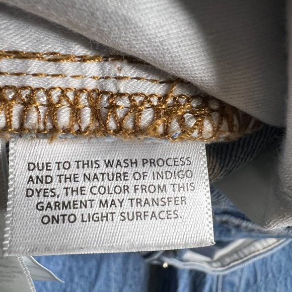 Madewell The Perfect Vintage Wide-Leg Jean in Harding Wash: Button-Fly Edition - Picture 16 of 16